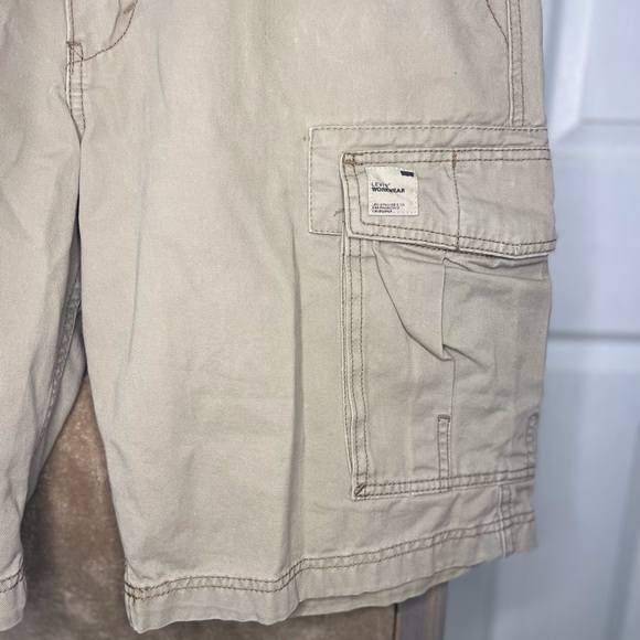 Levi’s cargo shorts - Picture 5 of 7
